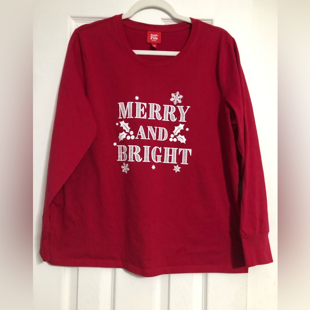Family PJs from Macy’s Merry and bright red long sleeve shirt womens extra large